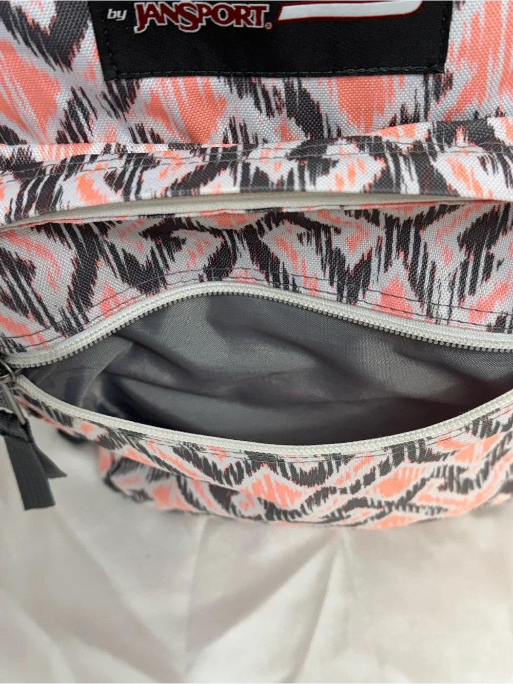 JanSport Trans SuperMax Southwest Ikat Geometric 17” Student Backpack Coral Gray